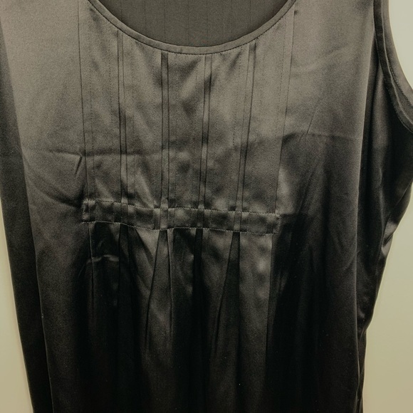[SOLD] Eileen Fisher Sleeveless Pleated Silk Top - Picture 2 of 6